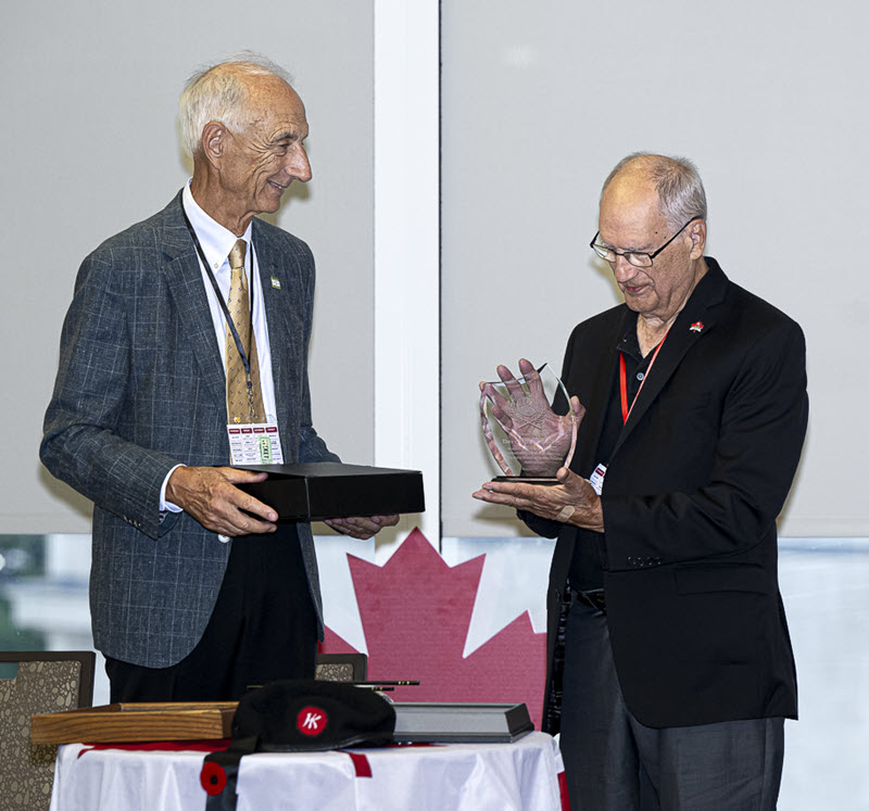 Derrill, accepting theHKVCA Leadership Award